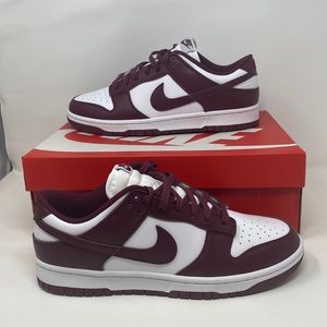 Nike Dunk Men’s size 10.5 Women’s size 12
